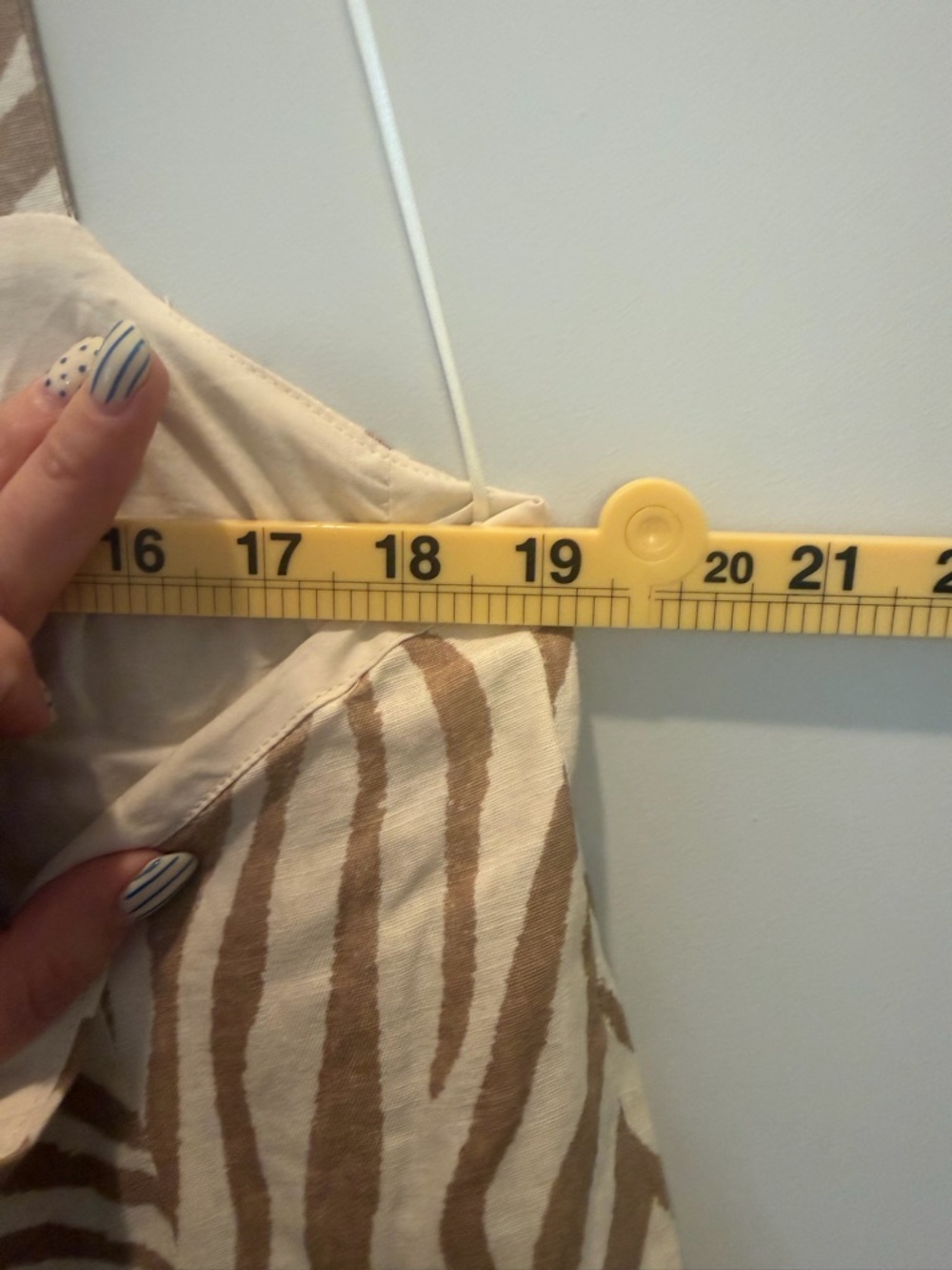 Bardot Tan & White Nala Zebra Halter Maxi Dress NWT Size 8 - Picture 7 of 7